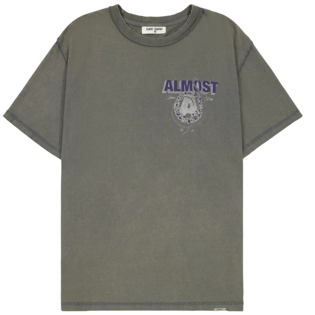 Almost Someday Wreath Tee (Vintage Grey) C9-41