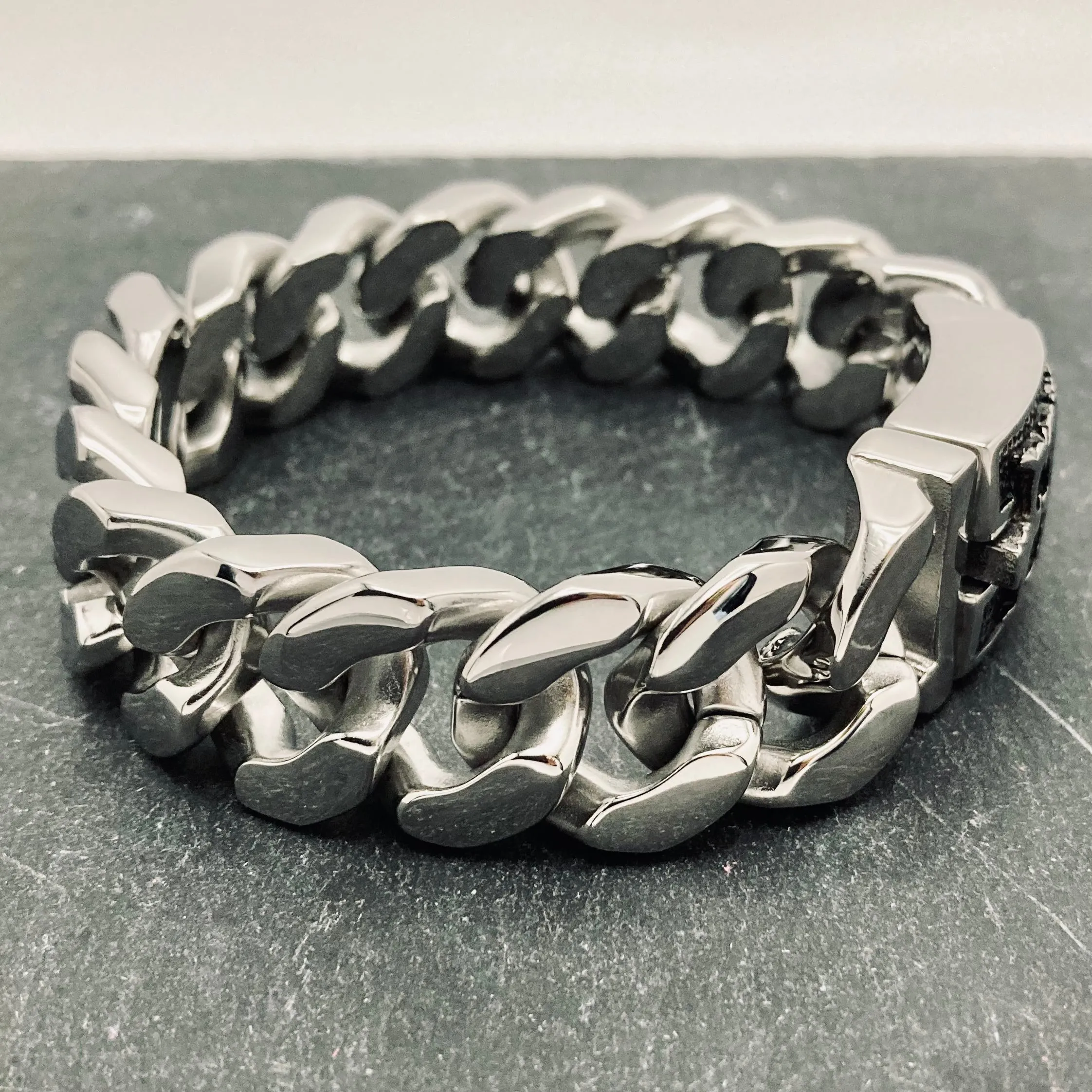 Bagger Bracelet - EASY BIKER - FTW Polished - 3/4 wide - B118