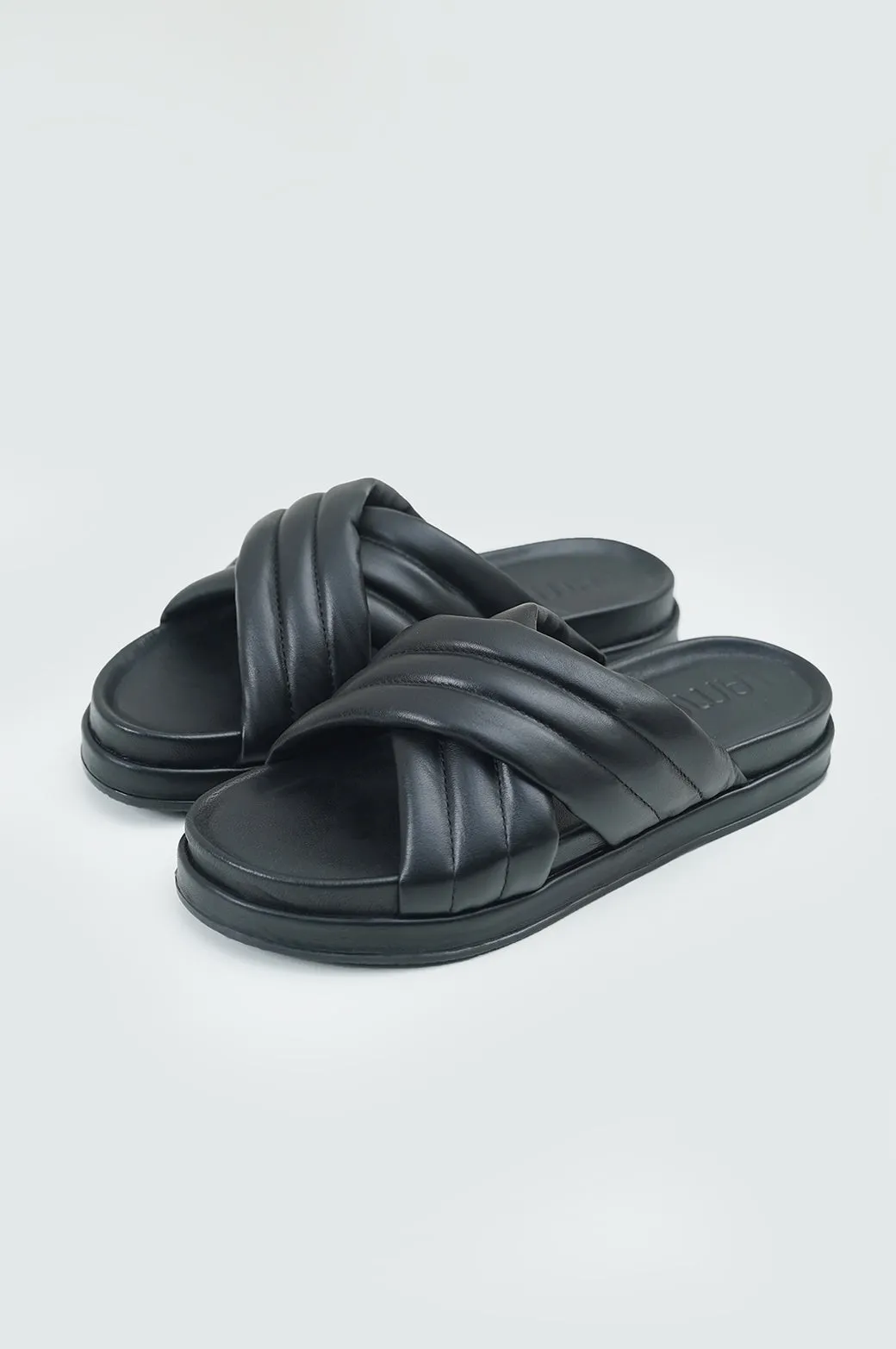 LEATHER COMFORT SLIDES