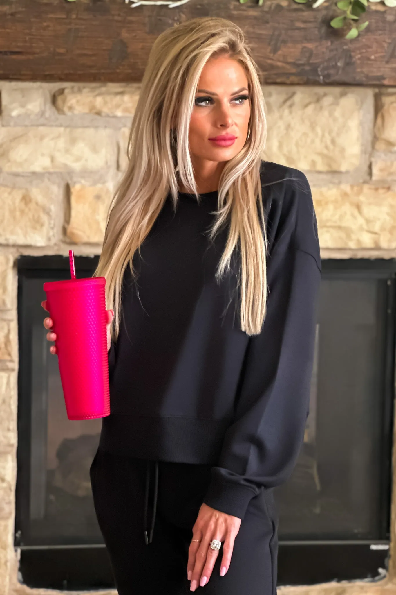 Martina Athleisure Crewneck Pullover : Black