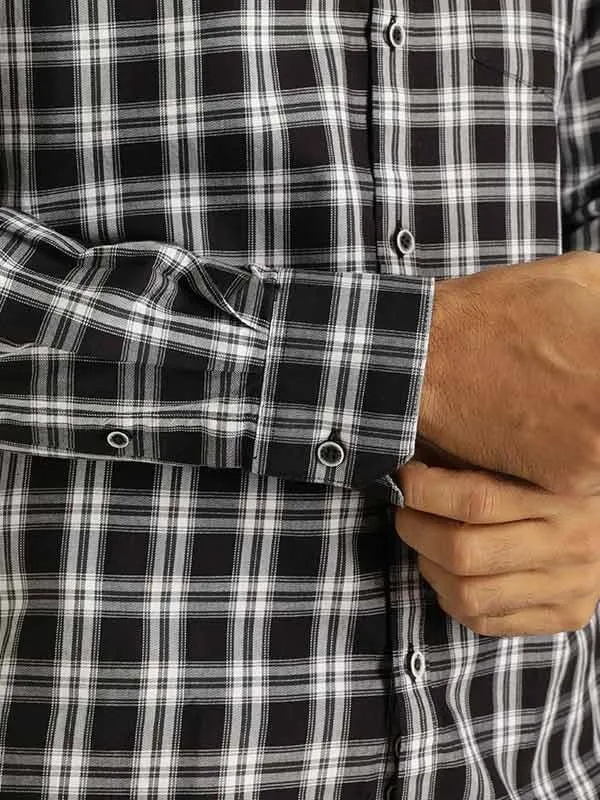 Men Checked Full Sleeve Cotton Shirt