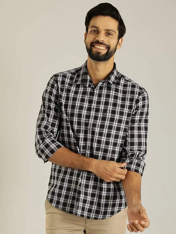 Men Checked Full Sleeve Cotton Shirt