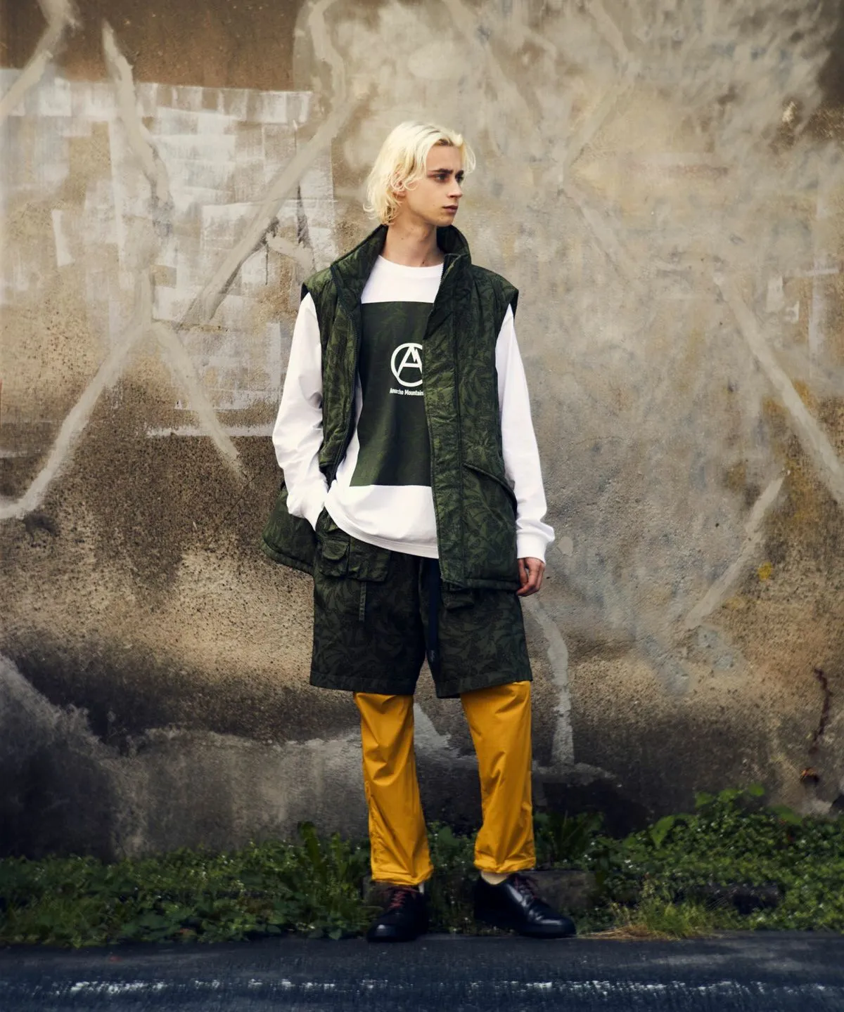 MOUNTAIN RESEARCH WILD THINGS × GENERAL RESEARCH MONSTER VEST-GREEN