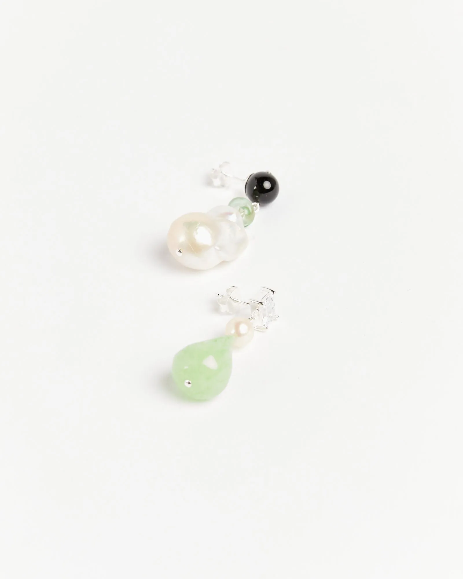 Peat Pearls/Onyx Earrings