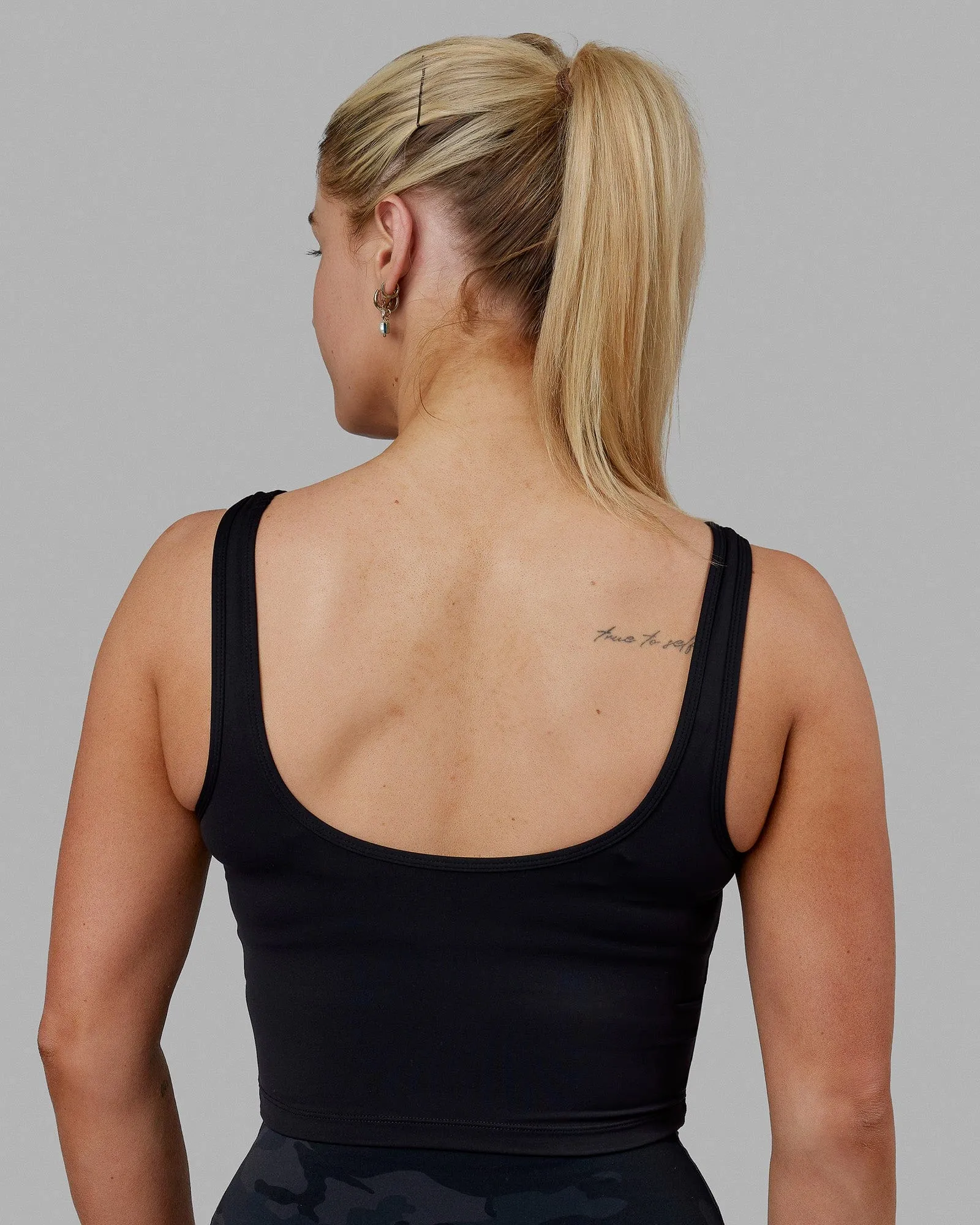 Staple Active Cropped Tank - Black